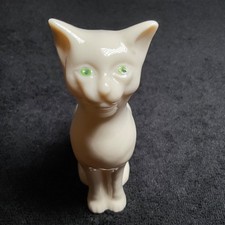 Vintage BELLEEK White Cat with Green Eyes Figurine Ireland -7th Mark picture