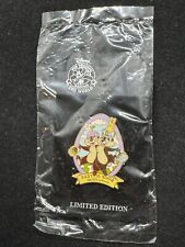 Disney Pin - WDW - Chip and Dale - Easter 2004 - Holiday Egg 29071 LE picture