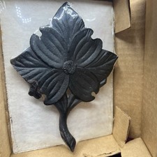 H Burns Dogwood Trivet Cast Iron Virginia Metalcrafters Harvin Sealed 1971 Vfgc picture