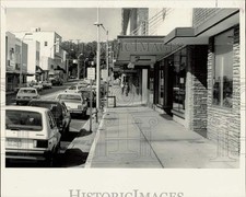 1986 Press Photo Typical scene at downtown Union Street in Concord - lra25143 picture