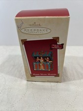 2002 Hallmark Keepsake Ornament Merry Music Makers Wind Up Sound & Motion NIB picture