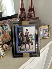 Queen Elizabeth II - Portrait in Deluxe Frame/Reversible-Unique picture
