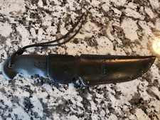 CUTCO USA 5719 JI Black Serrated Clip Point Hunter w/ Sheath picture