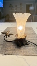 **eBay Title:** Vintage Hummingbird Accent Lamp Frosted Glass Flower Shade Bron picture