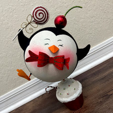 Pier 1 Christmas Winter Penguin Dancing Cupcake Cherry Lollipop Glitter Rare 14