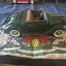 Franklin Mint 1:24 1936 Ford Deluxe Cabriolet Convertible picture