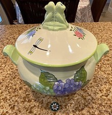 Zrike Coqui 3 Qt Ceramic Covered Soup Tureen Lid Frog Finial Floral Dragonfly picture
