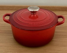 Pristine Le Creuset Cast Iron Cerise Red Round Dutch Oven 18 2 Qt Retail $285 picture