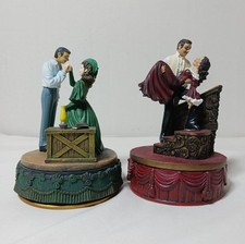 2 vtg Gone With The Wind RHETT & SCARLETT Music Box Figurine THE LEGENDARY LOVE picture
