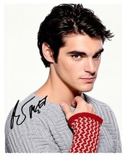 RJ Mitte Breaking Bad Signed 8x10 Photo Reprint Walter White Jr Autograph picture