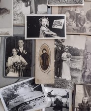 33 Vtg Antique Lot Old Photographs Cabinet Cards B&W Snapshots Estate Finds picture