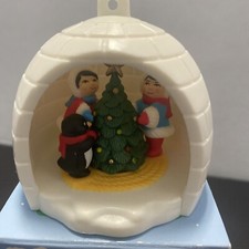 Vintage Avon Christmas tree Ornament 