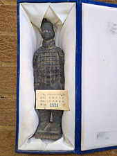 Chinese Terracotta Warrior Figure #1535 20cm Boxed in Blue Presentation Case picture