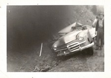 1952 BOULDER CRUSHES CAR KILLING TWO Tumwater Canyon, Chelan County Washington picture