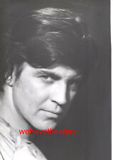 VINTAGE Alan Bates QUITE HANDSOME '68 OVERSIZE Portrait PLUS Autograph picture