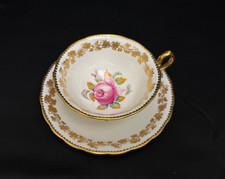 Royal Chelsea English Fine Bone China Cup & Saucer Set Pink Rose Gold Trim 375 A picture