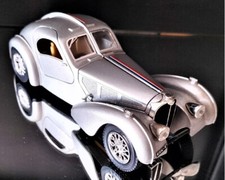VINTAGE BURAGO BUGATTI ATLANTIC 1936 1/24 MODEL CAR '70 COLLECTIBLE XX picture