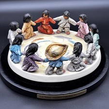 Vintage Goebel The Children of DeGrazia Los Ninos 7322 Figurine Black Stand picture