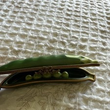 Limoges Hand Painted Green Pea Pod Trinket Box with Peas Handmade picture
