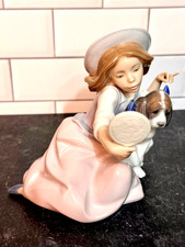 Vintage Lladro Who’s The Fairest 5468 Figurine Girl Dog Mirror Retired Box MINT picture