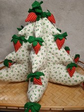 Vintage Kitsch 3D Stuffed Holly Berry Fabric Christmas Tree  Ornaments 12x15