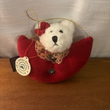Boyd’s “Bear On The Moon” Ornament Red Stuffed Has Tag White Head With Rose picture
