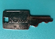 KEY : SAMSONITE LUGGAGE KEY # 70S /  70 S VINTAGE circa 1960 - 1979 picture