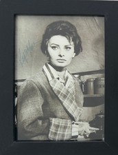 Sophia Loren, Famous Italian Actress, Framed 15cm x 10cm Hand Signed Photo & COA picture