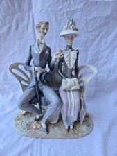 Lladro #1274 Lovers in the Park Porcelain Figurine Retired Spain Vintage picture