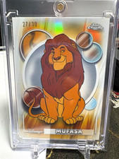 Topps Chrome Disney The Lion King Mufasa #27/30 pearl white refractor picture