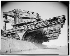Photo:Hulett Unloaders Iron Ore Dock 1900s Industrial Machinery picture