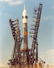 SOYUZ AT BAIKONUR COMPLEX IN KAZAKHSTAN FOR APOLLO-SOYUZ - 8X10 PHOTO (EP-549) picture