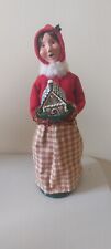 Byers Choice Caroler Woman With Gingerbread House Figurine - 2011 - SUPER RARE picture