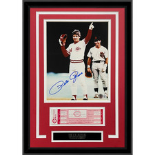Pete Rose Autographed Cincinnati Reds (4192 Hit) Framed 8×10 Photo with Replica picture
