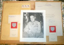 WWII WW2-General Mark Clark 2 AUTOGRAPHS Personal Letter Cards Mailer BOB FORD picture