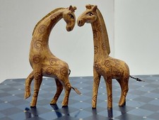 VINTAGE HAND CARNED SET OF 2 CUTE WOODEN GIRAFFE FIGURINES 5