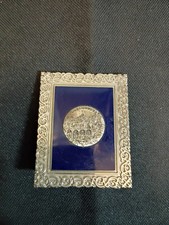 Vtg. Souvenir Engraved Medallion of Luxembourg. Decorative Frame 2