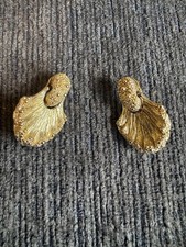 Vintage Gold Tone Clip On Earrings Textured Shell Fan Statement Earrings picture