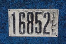 1911 Illinois License Plate picture