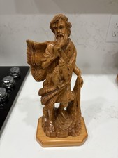 *** VINTAGE OLIVE WOOD SAINT PETER THE FISHERMAN STATUE 11.625