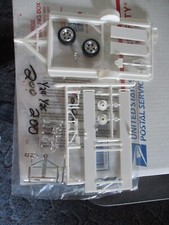 AMT REAL NICE CAR TRAILER 1/25 SCALE # 200  SOLD AS PARTS ONLY picture