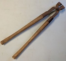Antique Cattle Dehorner Farm Tool Cast Iron Chicopee Falls Mass Steampunk Decor picture