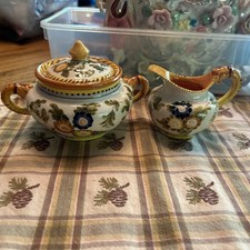 Vintage SACA Italy Majolica Footed Creamer And Sugar Bowl w/Lid Rare Handpainted picture
