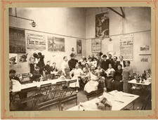Paris, Palais d'Orléans, la cantine Vintage silver print;Le palais d picture