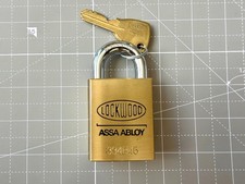 Lockwood 334B45 Padlock - Two original Keys - 334B45/119/KD picture