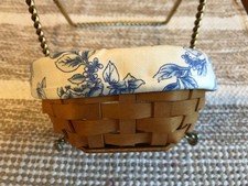 2001 Longaberger Hexagon Basket w/ floral liner 6x6x2.5