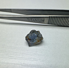 Sapphire Navy Blue clean faceting rough Tanzania 3.71 carats picture