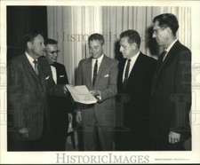 1933 Press Photo Governor Jimmie H. Davis with signed House Bill 123 and Others picture