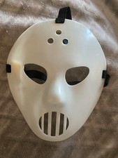 Retro Novelty White Plastic Goalie Mask Jason Hannibal Style Halloween Prop picture