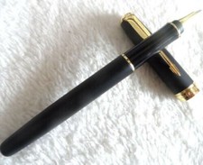 Good Matte Black Parker Sonnet Series Fine (F) Nib Rollerball pen Black Ink picture